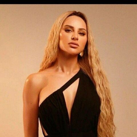 «Килограммы посещают»: Анна Асти призвала отказаться от истощающих диет