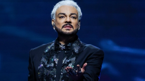 «Сон в 22:00 и никакого зла»: как 58-летний Киркоров выглядит на 40 — и в чём его «антивозрастной» ритуал